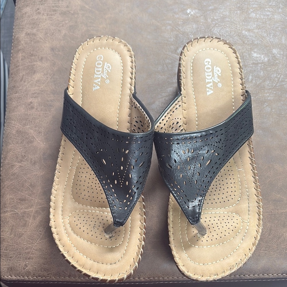 Lady Godiva Black Women's Sandals, Size 7.5